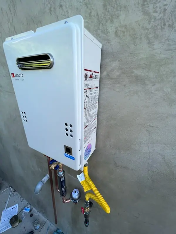 Tankless water heater installation for Salem Depot homes